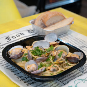 SPAGHETTI WITH CLAMS